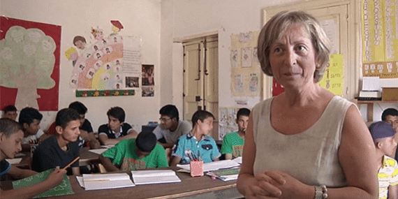 Riace Ces adolescents égyptiens qui apprennent l'italien, sont arrivés près de Riace, après avoir passé sept jours en mer. © UN PAESE DI CALABRIA